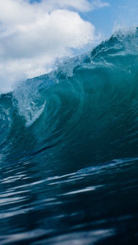 Ocean Wave Tablet Wallpaper