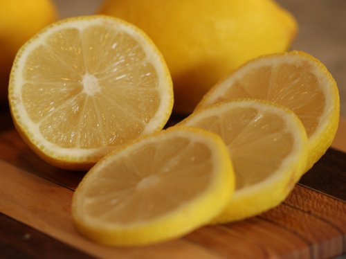 Fresh Lemons  Wallpaper