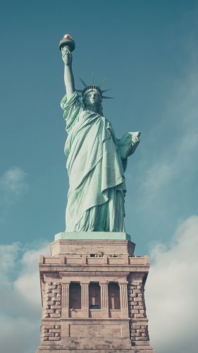 Statue of Liberty Tablet Wallpaper
